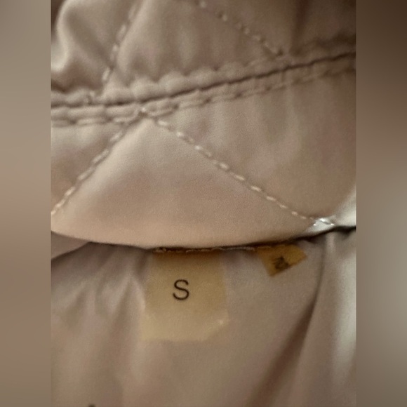 Calvin Klein Quilted Coat with Removable Hood‎ - Picture 11 of 12